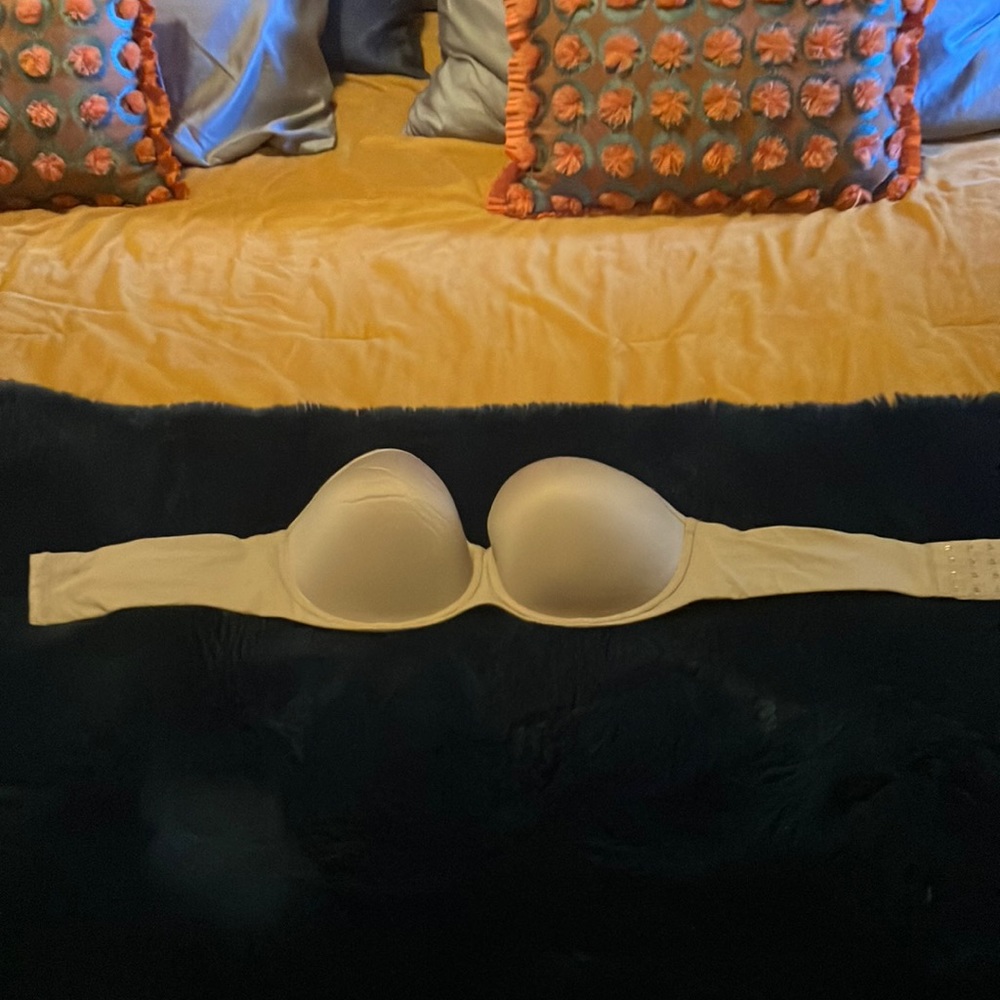 NWOT third love, strapless bra.
